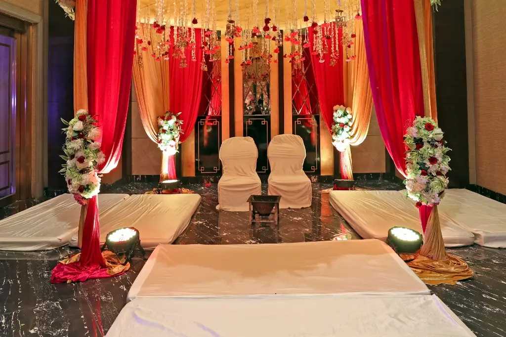 The Tivoli Royal Court